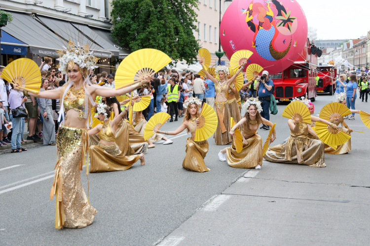 Parada Syrenki w Warszawie, fot. PAP/Rafał Guz