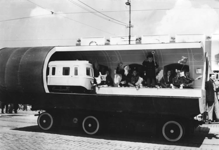 Makieta metra warszawskiego z 1953 r. Fot. PAP/Wdowiński
