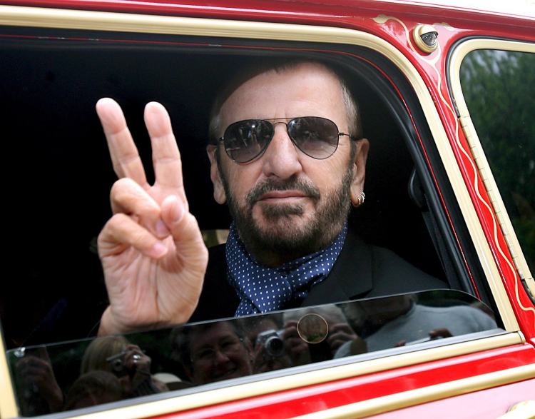 Ringo Starr w 2008 r. Fot. EPA/ANDY RAIN
