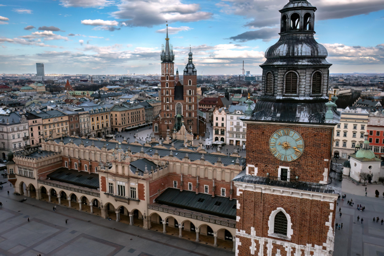 Kraków , Rynek główny. Fot. PAP/Łukasz Gągulski