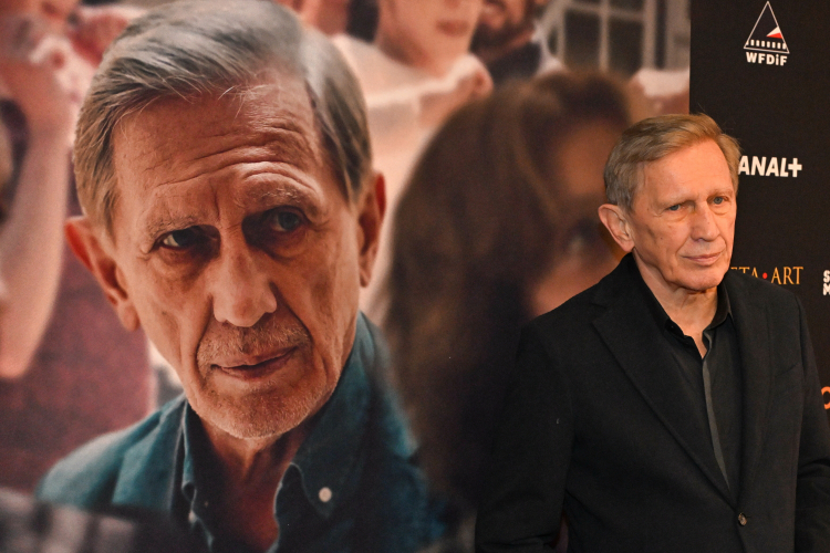 Jan Englert podczas premiery filmu „Skrzyżowanie” w kinie Atlantic w Warszawie. Fot. PAP/Radek Pietruszka