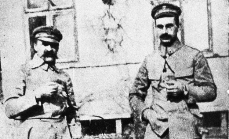 Kazimierz Sosnkowski i Józef Piłsudski w okresie legionowym. Fot. PAP/CAF