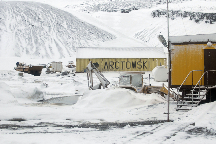 Polska Stacja Antarktyczna imienia Henryka Arctowskiego, 2010 r. Fot. PAP/Tomasz Janecki