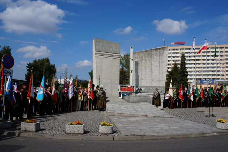 Pomnik upamiętniający zawarcie porozumień jastrzębskich. Fot. IPN Katowice