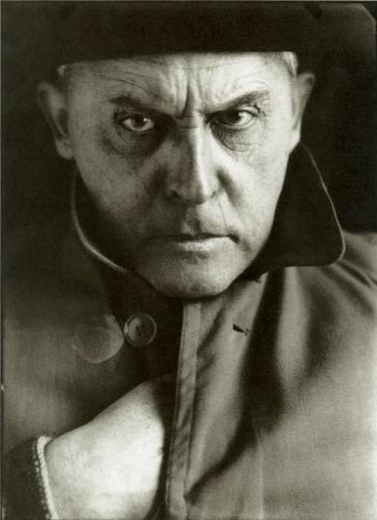 Stanisław Ignacy Witkiewicz. Fot. Tadeusz Langier, Public domain, via Wikimedia Commons