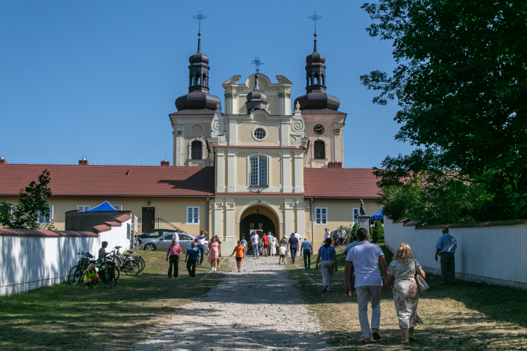Klasztor w Bieniszewie. Fot. Bartosz Skonieczny