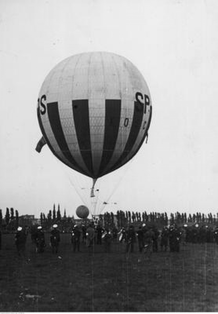 Zawody balonowe o puchar Gordona Bennetta. Fot. NAC