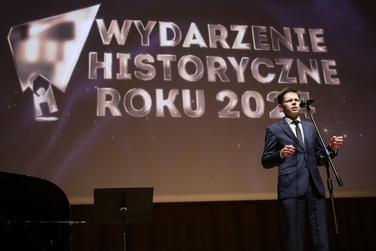 Dyrektor Muzeum Historii Polski Marcin Napiórkowski podczas uroczystości wręczania nagród Plebiscytu Wydarzenie Historyczne Roku. Fot. PAP/Tomasz Gzell