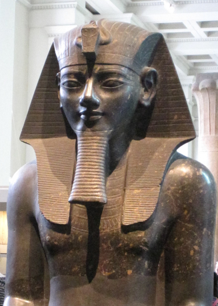 Statua faraona Amenhotepa III – British Museum. /Źródło: en.wikipedia