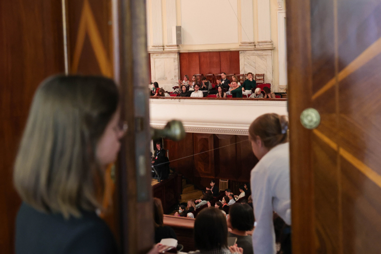 Kulisy konkursy chopinowskiego w Warszawie. Fot. PAP/Szymon Pulcyn