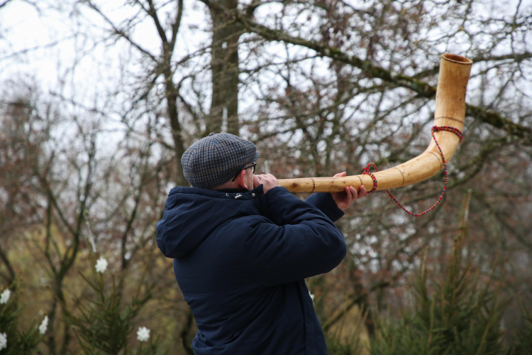 Konkurs gry na instrumentach pasterskich w Ciechanowcu. Fot. PAP/Artur Reszko