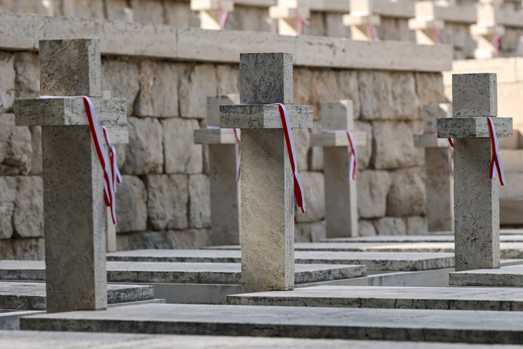 Polski Cmentarz Wojenny pod Monte Cassino. Fot. PAP/Albert Zawada