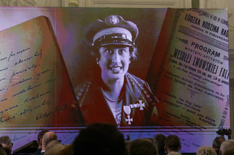 Gala VII edycji wręczenia nagród IPN "Semper Fidelis". Fot. PAP/Tomasz Gzell 