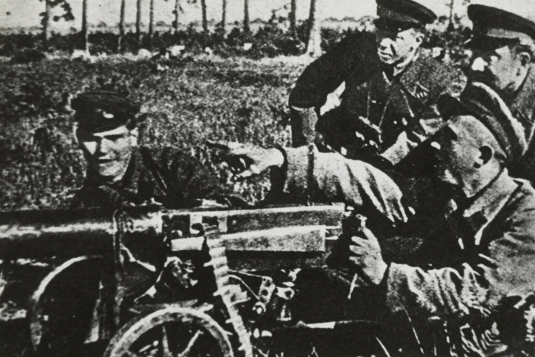 Wrzesień 1939 r.: Wojska sowieckie zajmują wschodnie tereny Polski/Źródło: polona.pl