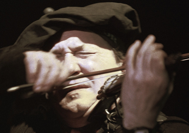 Koncert Michała Urbaniaka w Górnośląskim Centrum Kultury w 1997 r. Fot. PAP-CAF Roman Koszowski