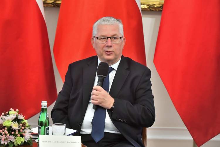 Historyk prof. dr. hab. Ryszard Kaczmarek podczas konferencji poświęconej historii i znaczeniu trzech powstań śląskich dla współczesnej Polski. Fot. PAP/Andrzej Lange