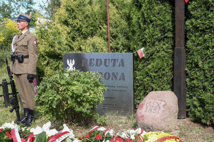 Uroczystości upamiętniające 192. rocznicę obrony Reduty Ordona w Warszawie w 2023 r. Fot. PAP/Tomasz Gzell