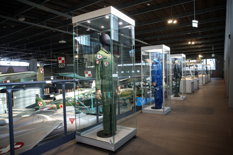 Fragment wystawy "100-lecie Szkoły Orląt" w Muzeum Lotnictwa w Krakowie. Fot. PAP/Łukasz Gągulski 