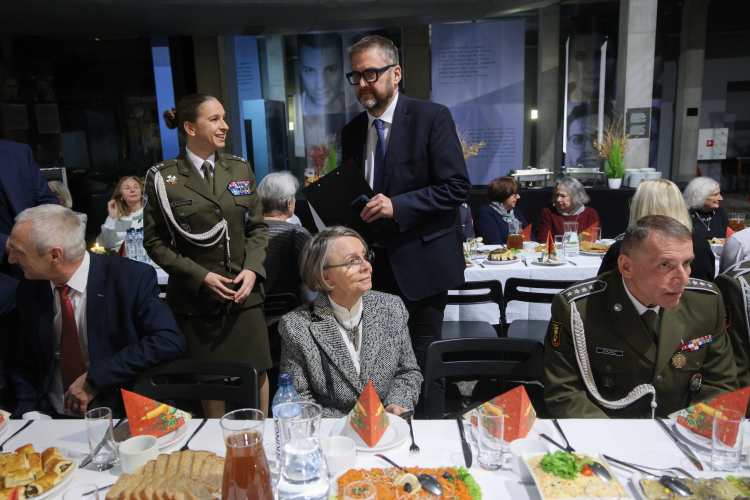 Wigilia powstańcza w Muzeum Powstania Warszawskiego. Fot. PAP/Rafał Guz