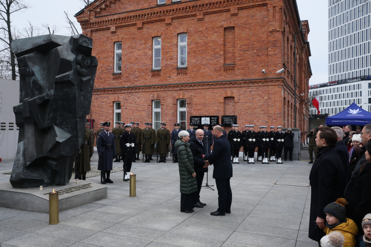 Obchody Dnia Pamięci o Poległych i Zmarłych w Misjach i Operacjach Wojskowych Poza Granicami Państwa. Fot. PAP/Leszek Szymański