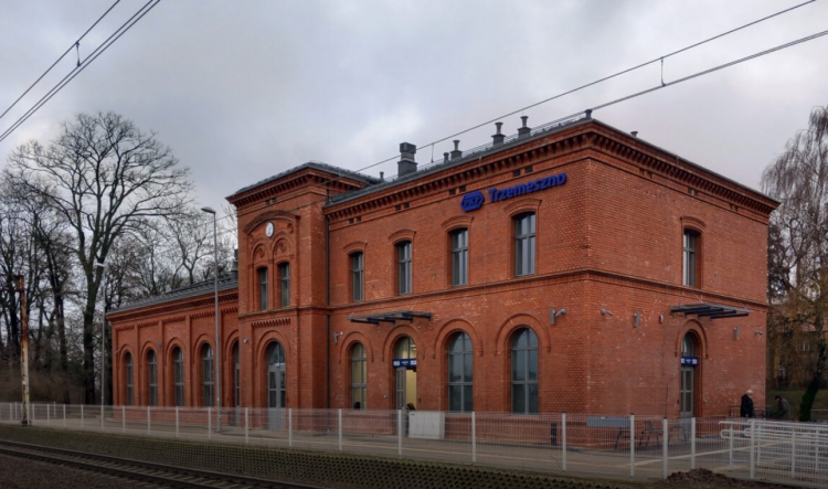 Dworzec w Trzemesznie. Fot. PKP SA