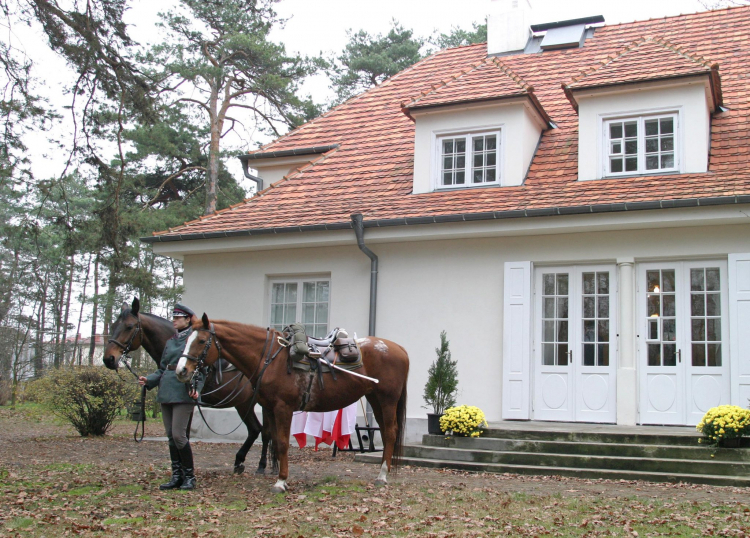W 2004 roku urządzono w „Milusinie” wystawę „Powrót do Sulejówka”. Fot. PAP/ Piotr Rybarczyk