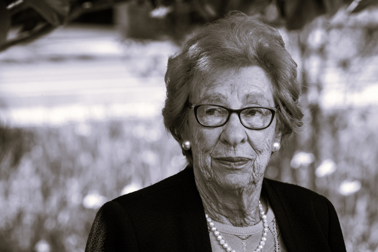 Eva Schloss (1929-2026). Fot. PAP/EPA/Etienne Laurent