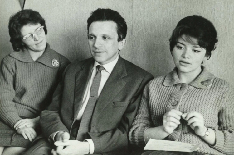 Mieczysław Wajnberg z pierwszą żoną Natalią Vovsi-Mikhoels i starszą córką Wiktorią. Fot. instytutwajnberga.org (Photo provided by Tommy Persson; copyright Olga Rakhalskaya)