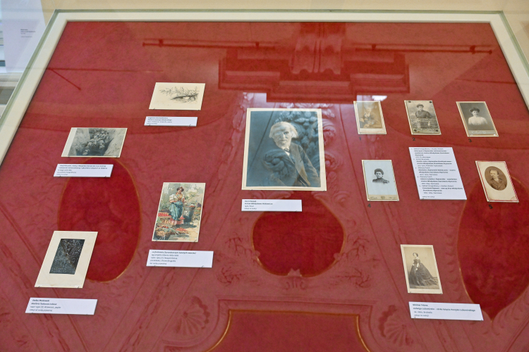 Niektóre z nowych nabytków Muzeum Książąt Lubomirskich we Wrocławiu. Fot. PAP/Maciej Kulczyński