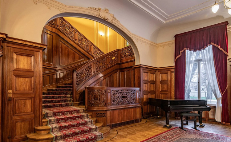 Wnętrze pałacu Biedermanna w Łodzi. Fot. Uniwersytet Łódzki