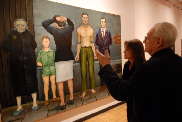 Andrzej Wajda na wystawie prac Andrzeja Wróblewskiego w Muzeum Narodowym w Warszawie. Fot. PAP/Andrzej Rybczyński