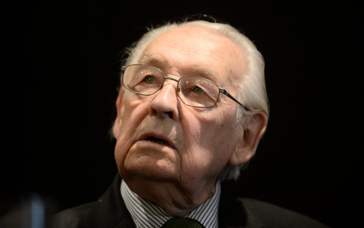 Andrzej Wajda (w 2016 r.). Fot. PAP/Bartłomiej Zborowski