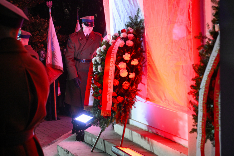 Uroczystość w hołdzie żołnierzom wyklętym. Fot. PAP/Radek Pietruszka