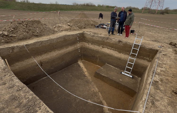  Badania odbywają się w miejscowości Stary Toruń w gminie Zławieś Wielka. Fot. PAP/Tomasz Więcławski