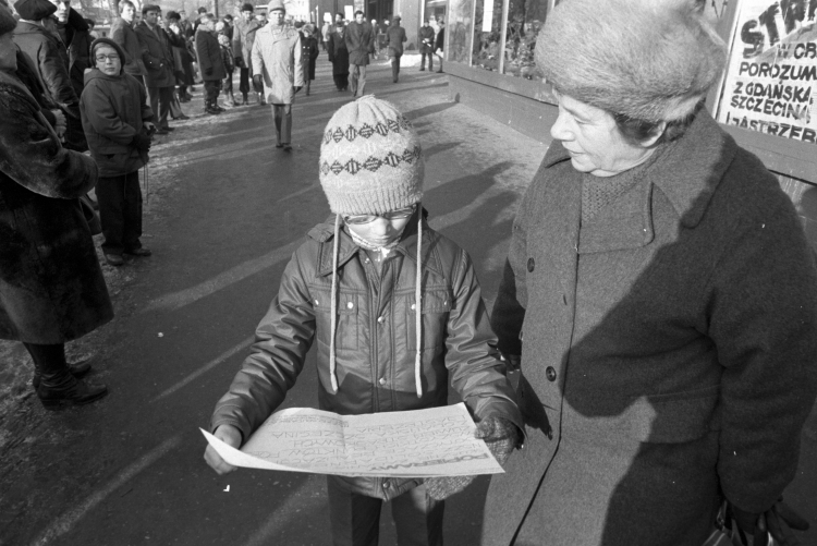 Czterogodzinny strajk ostrzegawczy w Gdańsku w 1981 r. Fot. PAP/Bogdan Różyc