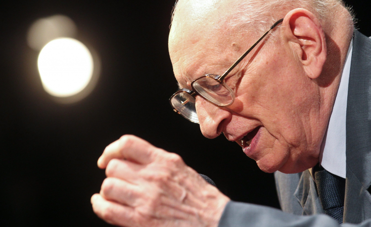 Władysław Bartoszewski (w 2012 r.). Fot. PAP/Rafał Guz