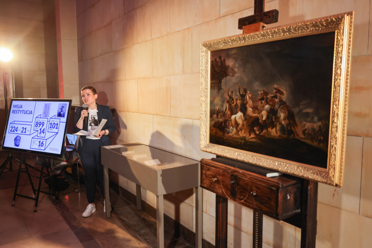 Ministra kultury Marta Cienkowska podczas konferencji w Muzeum Narodowym w Warszawie. Fot. PAP/Albert Zawada