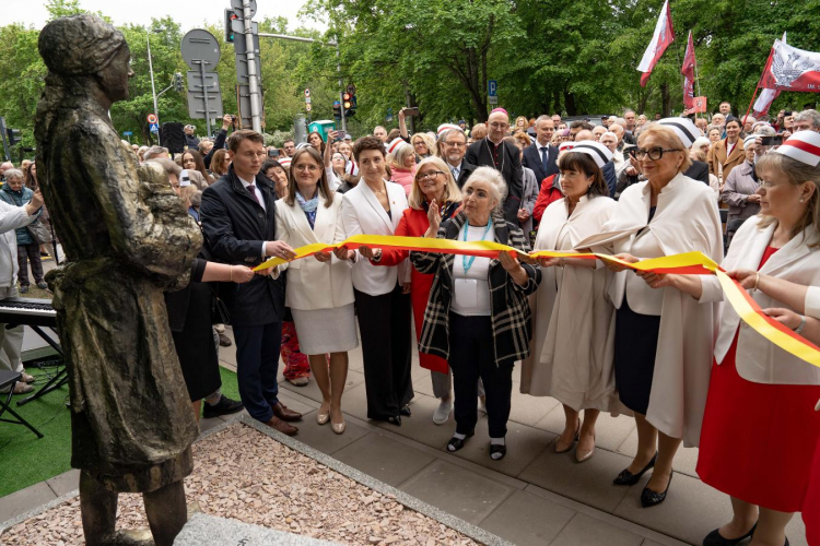 Odsłonięcie pomnika Stanisławy Leszczyńskiej. Fot. um.warszawa.pl/Bartosz Buk