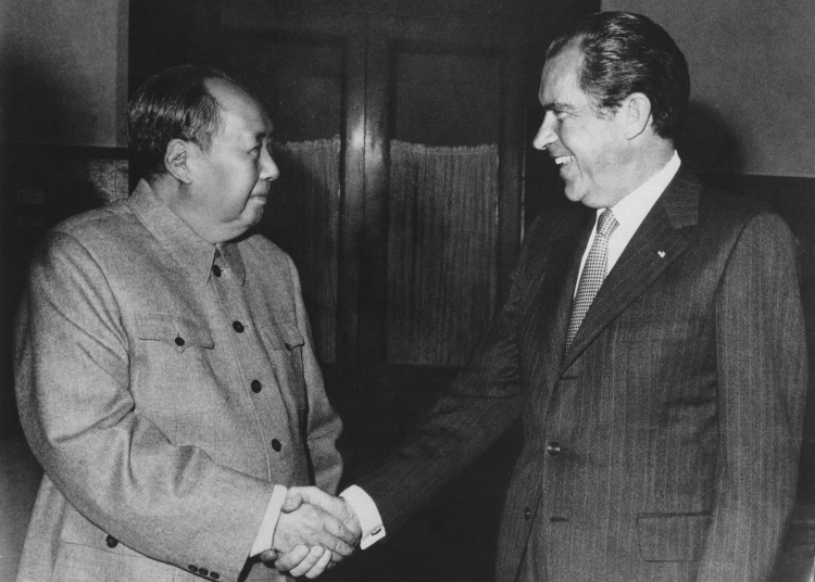 Spotkania prezydenta Richarda Nixona z przewodniczącym Mao Zedongiem w 1972 roku. /Źródło: en.wikipedia