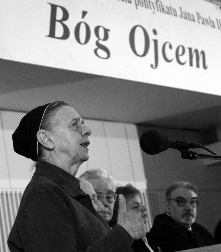Siostra prof. Zofia Józefa Zdybicka SJK, 2003 r. PAP Mirosław Trembecki