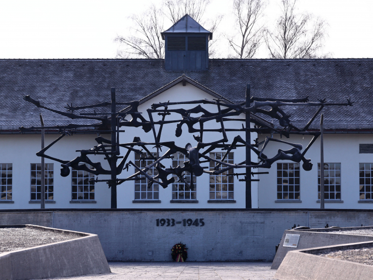 Teren b. obozu koncentracyjnego Dachau. Fot. PAP/EPA/Anna Szilagyi