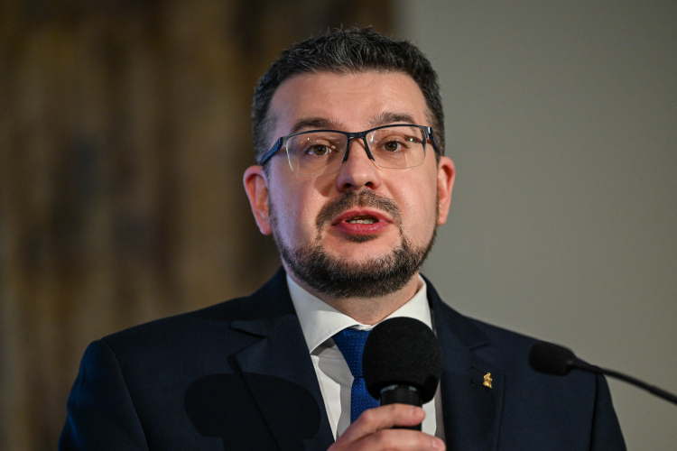 Baranów Sandomierski, 06.05.2026. Prezes Ukraińskiego Instytutu Pamięci Narodowej Oleksandr Ałfiorow podczas Polsko-Ukraińskiego Kongresu Historycznego w Zespole Zamkowo-Pałacowym w Baranowie Sandomierskim. Fot. PAP/Darek Delmanowicz
