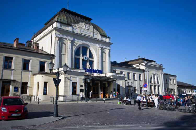 Dworzec kolejowy w Tarnowie. Fot.it.tarnow.pl