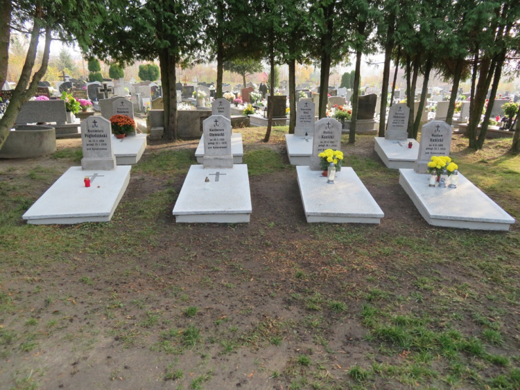 Groby w Gnieźnie odnowione dzięki wsparciu z budżetu państwa. Ft. Wielkopolski Urząd Wojewódzki/Andrzej Podgórski