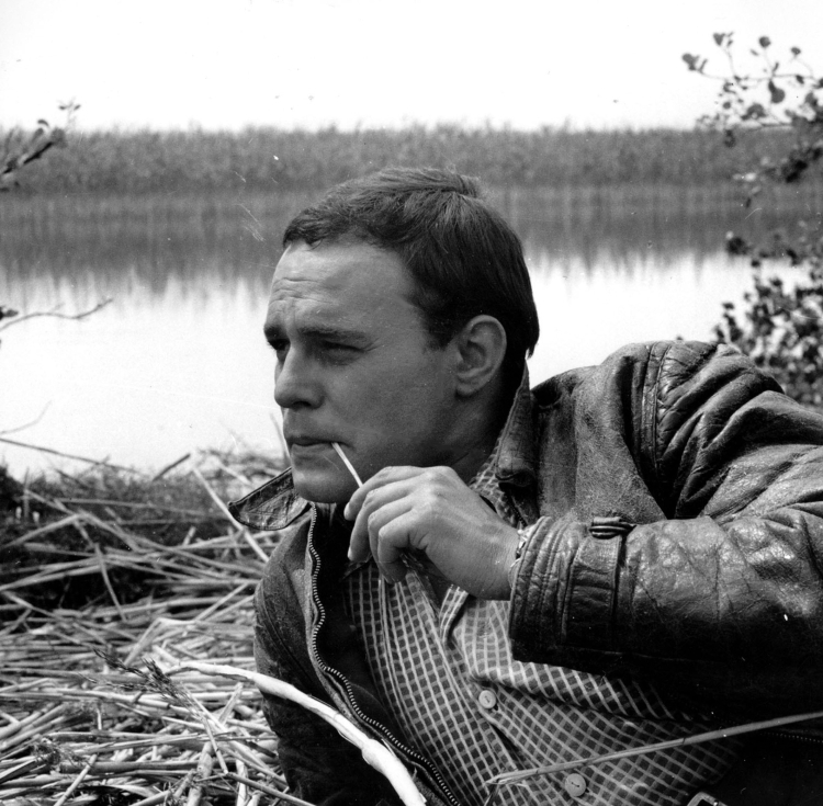 Aktor Roman Wilhelmi w filmie "Wiano" w reżyserii Jana Łomnickiego, czerwiec 1963. Fot. PAP/CAF- Cezary Langda