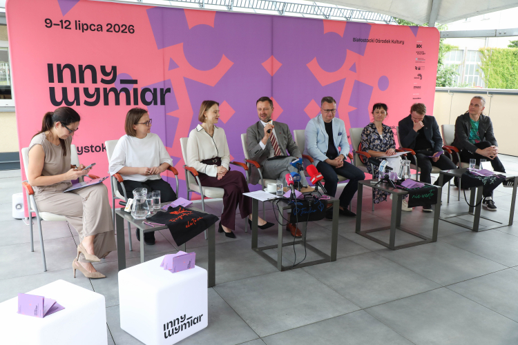 Konferencja prasowa zapowiadająca festiwal Wschód Kultury/Inny Wymiar w Centrum im. Ludwika Zamenhofa w Białymstoku. Fot. PAP/Artur Reszko