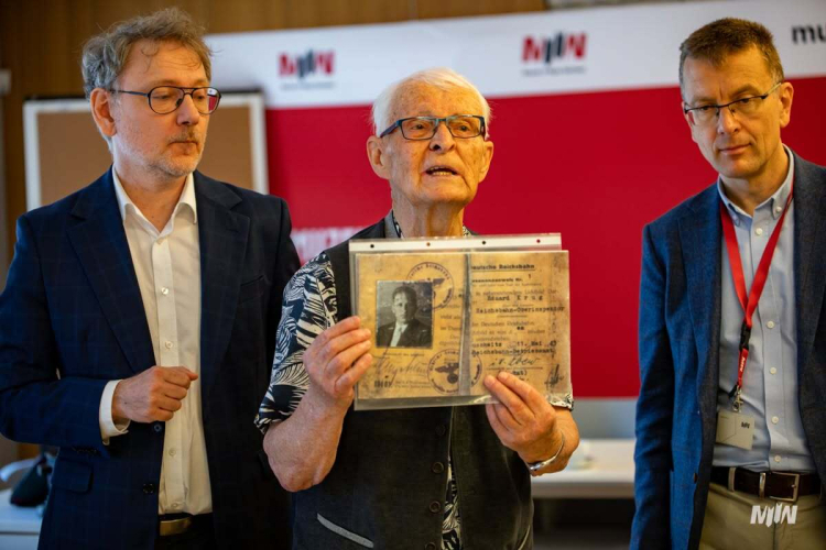 Od lewej: prof. hab. Sebastian Płóciennik, Thilo Pohle, prof. Piotr M. Majewski. Fot. Muzeum II Wojny Światowej/Michalina Kurdelska
