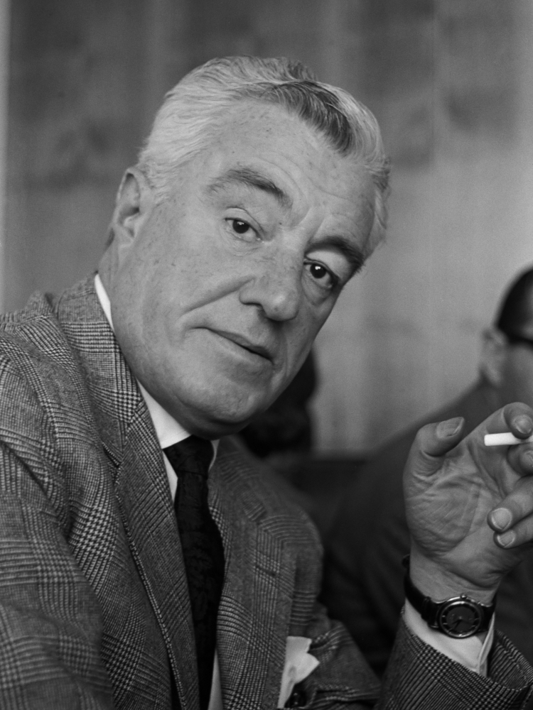Vittorio De Sica. Fot. Harry Pot for Anefo ]], CC BY-SA 3.0 NL <https://creativecommons.org/licenses/by-sa/3.0/nl/deed.en>, via Wikimedia Commons