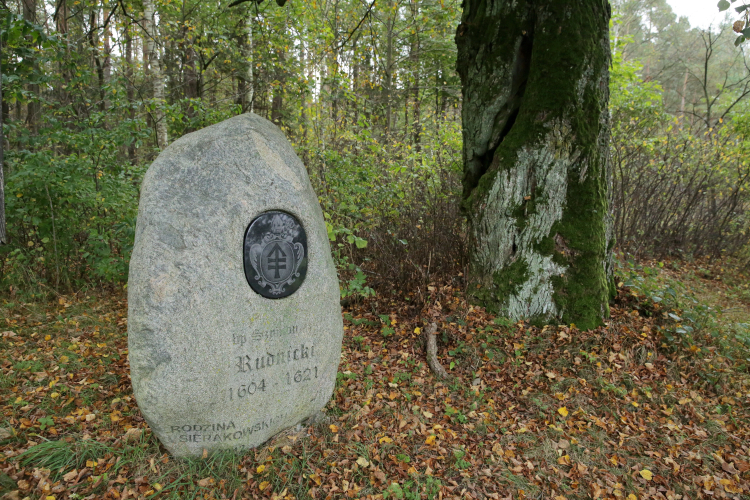 Bałdy, 10.10.2020. Inauguracja działalności turystycznego Szlaku Świętej Warmii. Fot. PAP/Tomasz Waszczuk