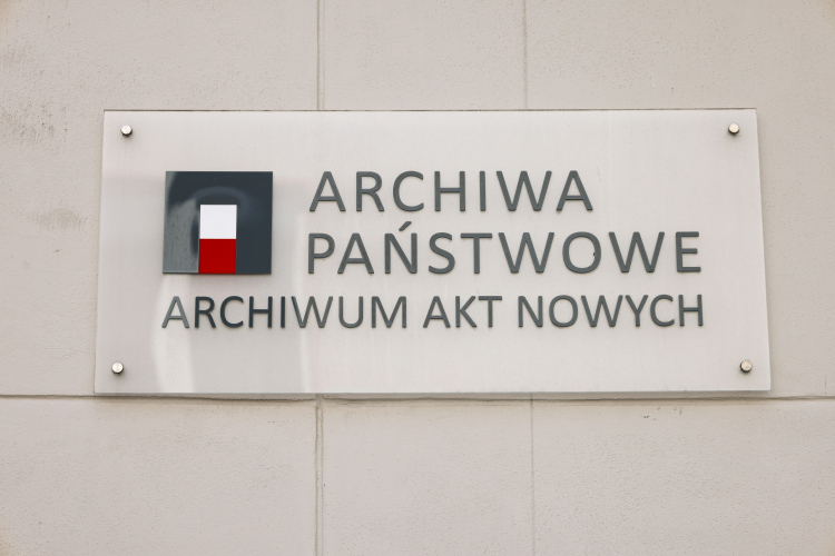 Siedziba Narodowego Archiwum Cyfrowego w Warszawie, 11 bm. Fot. PAP/Albert Zawada